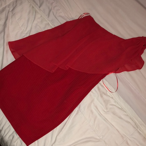 🔥NWT GIANNI BINI One should red fitted dresses - Picture 1 of 3